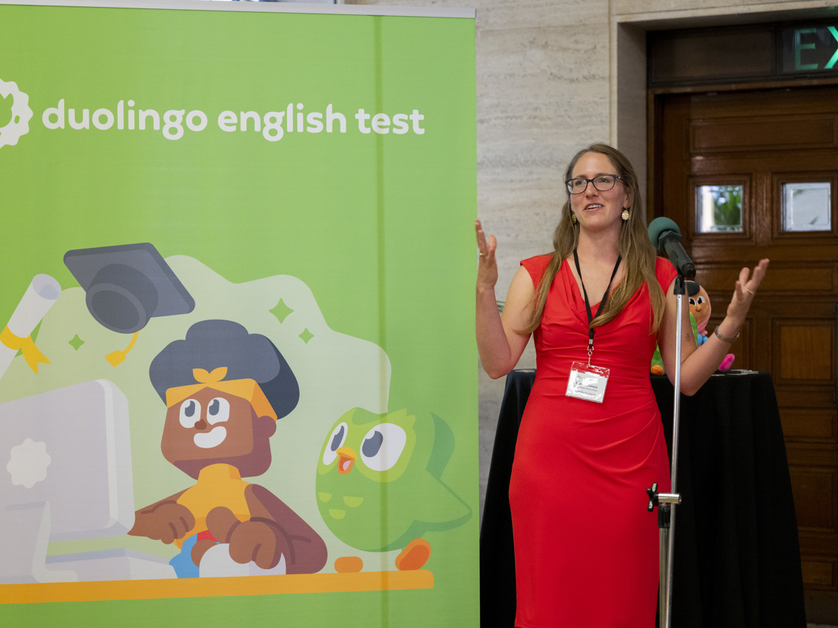 Dr Fiona Ashmore Accepting The Duolingo University Challenge Award